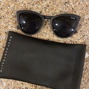 Brand NEW Quay cat-eye sunglasses